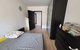 Apartament 3 camere de vanzare - Poză 2