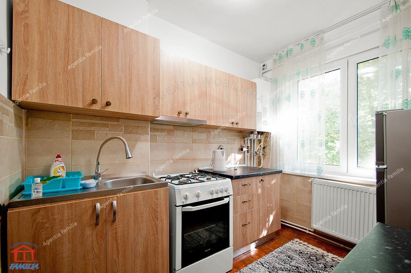 De vanzare apartament 2 camere Centru, etaj 3 - Poză 8