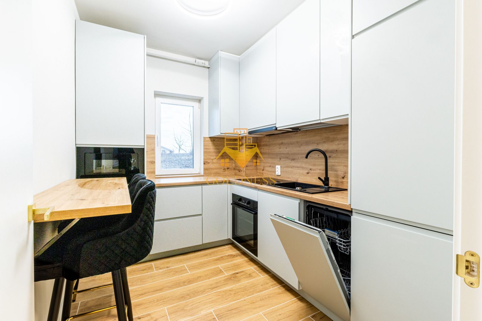 2 camere, modern, bloc nou, garaj,Europa zona Complex Luminia,Moldovan - Poză 6