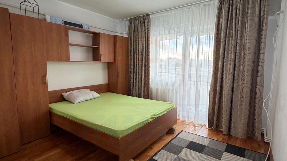 APARTAMENT 4 CAMERE | Piața Centrală | 700 €/lună - Poză 1