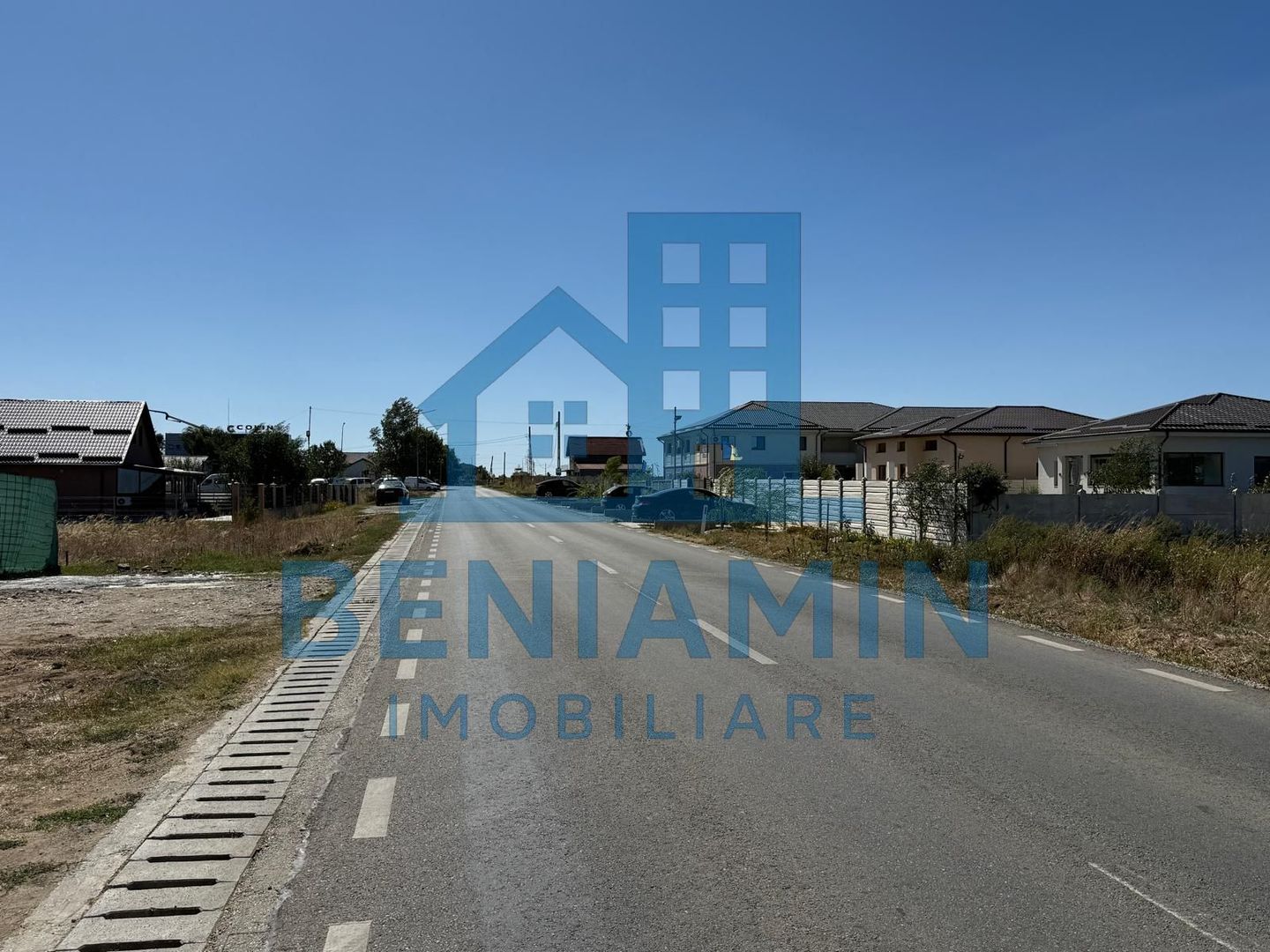 Teren 1000mp-Metro-Hanul cu ponei-Pe principala-Carcea-Oportunitate - Poză 1