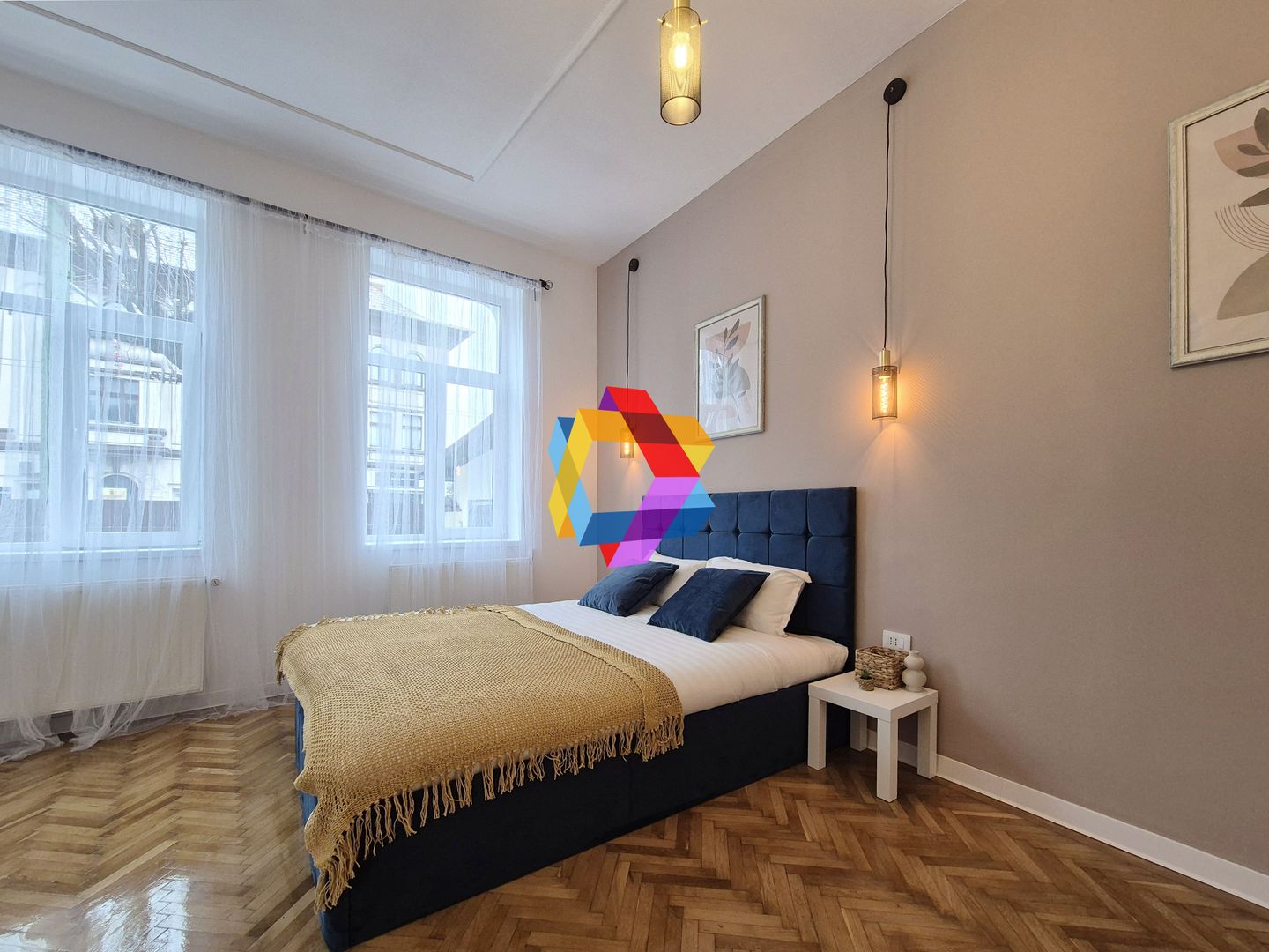 Casa de vânzare zona Centrală - 225 mp - Poză 11