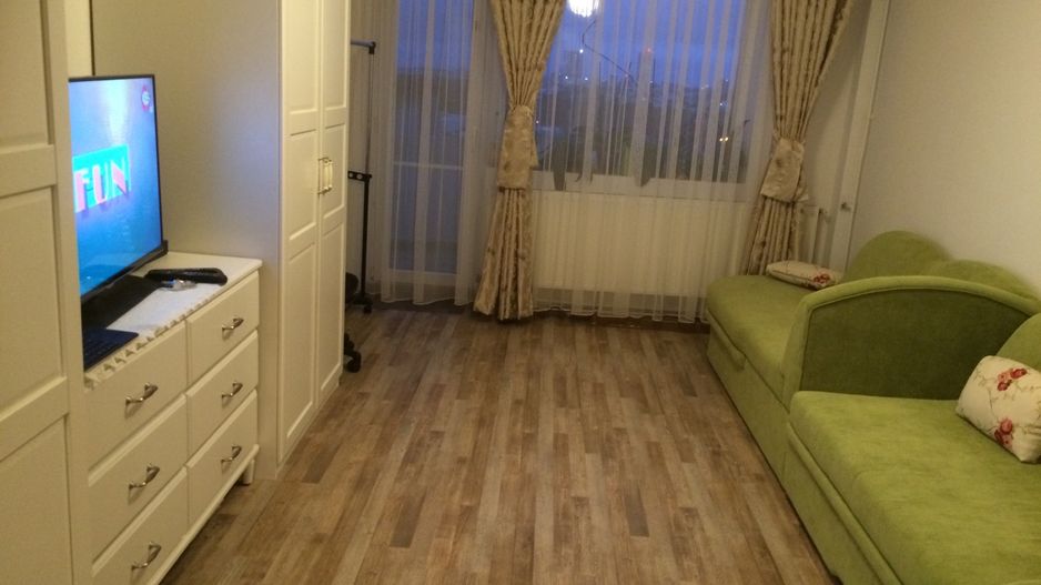 TEST - Apartament de vanzare cu 6 camere - Poză 1