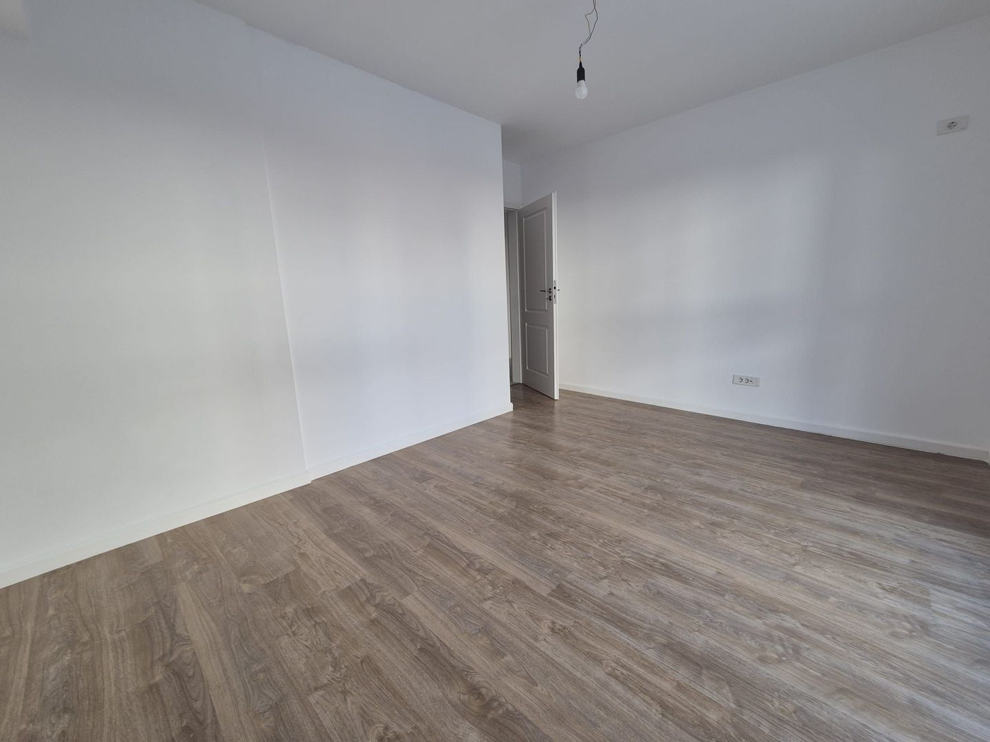 2 Camere I Finalizat I Centrala I 1 Decembrie 1918 - Poză 4