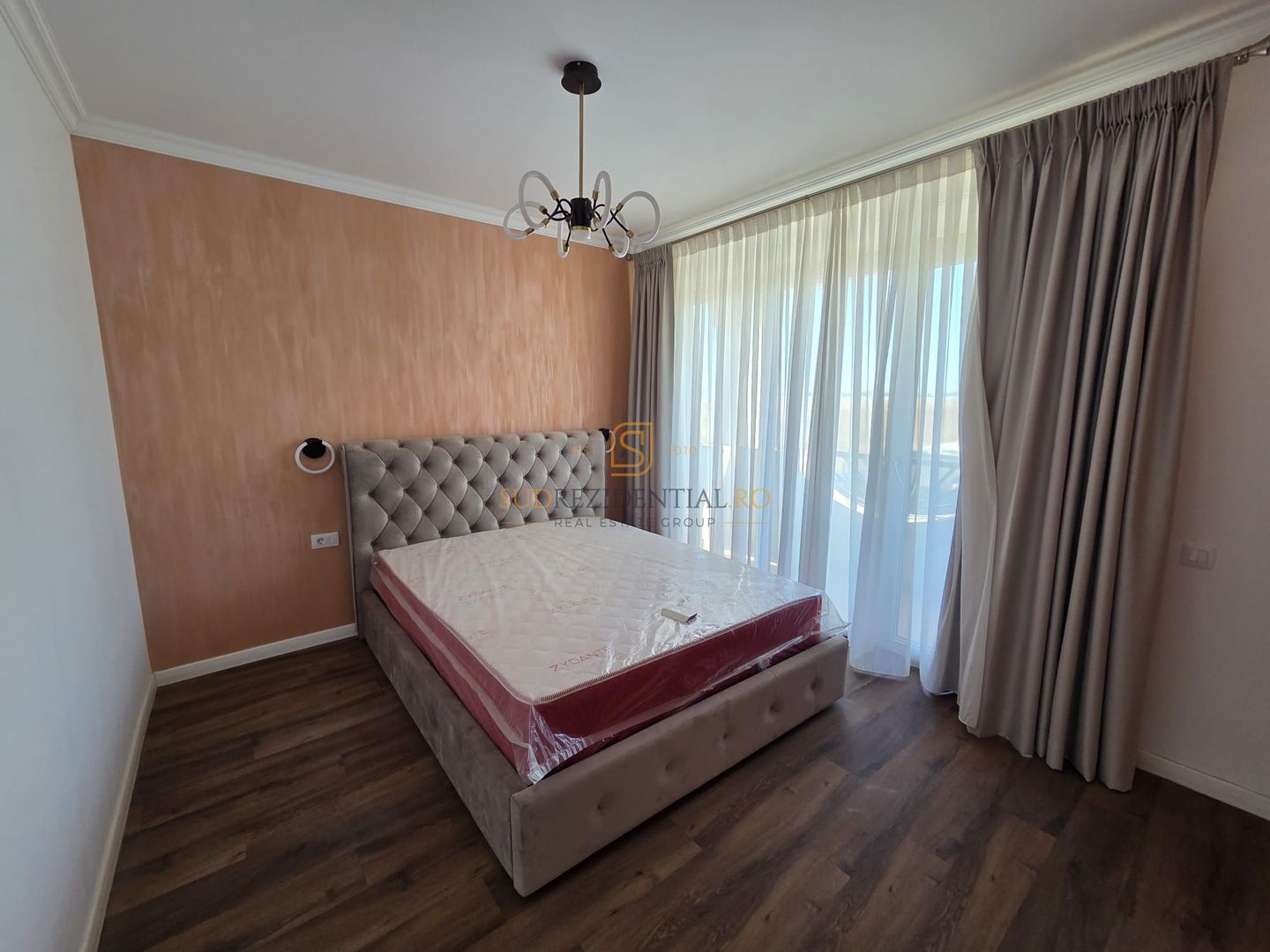VILĂ MODERNĂ DE VÂNZARE –  POMPA DE CALDURA , PANOURI FOTOVOLTAICE - Poză 14