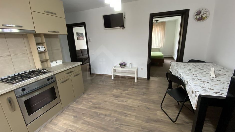oferim spre inchiriere apartament ultracentral Tg Mures - Poză 1