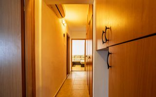 De închiriat -Apartament 3 camere, decomandat, zonă centrală - Poză 16