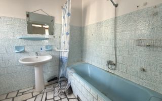 Oportunitate Inchiriere 2 Clădiri cu teren Zonă Centrală – Carei - Poză 8