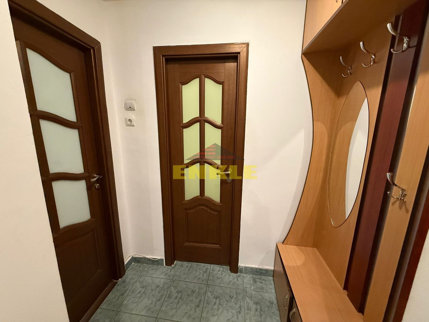 Vânzare apartament 3 camere decomandat, Zona Curcubeului - Poză 4