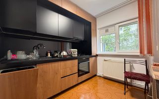 VÂNZARE 3 CAMERE | ZONA TITAN-OZANA | CENTRALA PROPRIE | 2 BĂI - Poză 9
