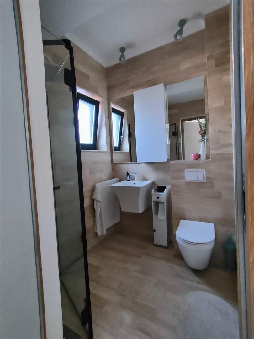 Apartament  3 camere in bloc nou cu parcare privata in zona centrala - Poză 6