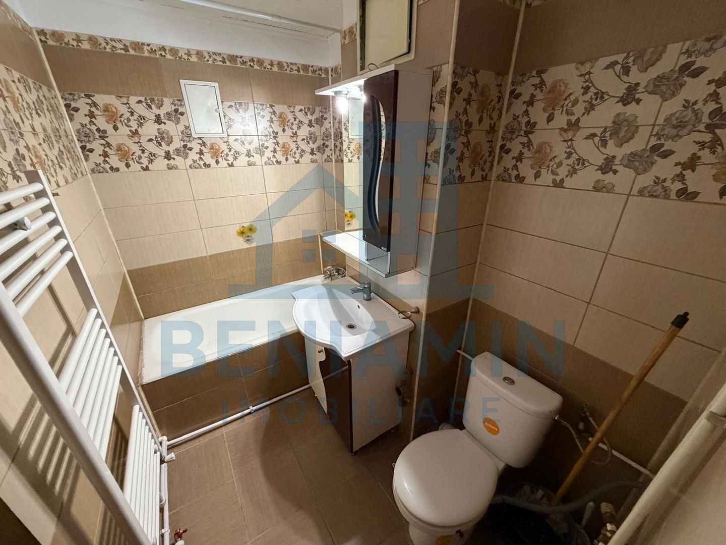 Apartament 2 camere parter Rovine cu centrala langa pizza Ibiza - Poză 9