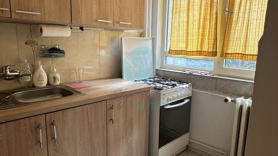 Garsoniera langa METROU - Poză 7