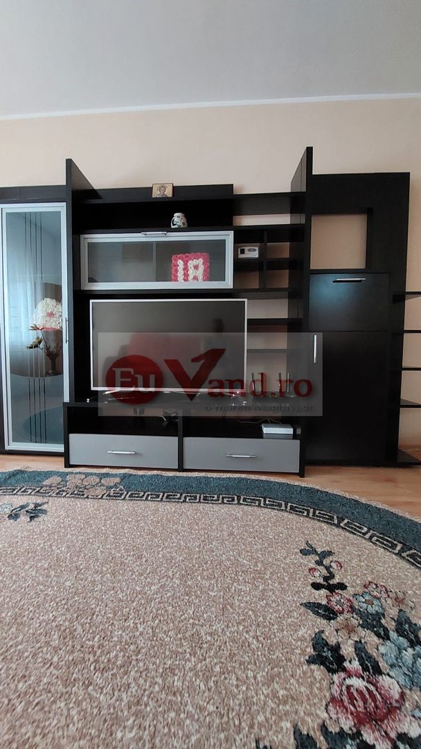 De închiriat apartament cu 3 camere, etaj 1, Siderurgistilor, 400 euro - Poză 3