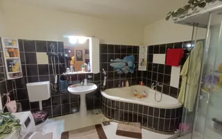 Casa in Cisnadie, oportunitate de investitie - Poză 11