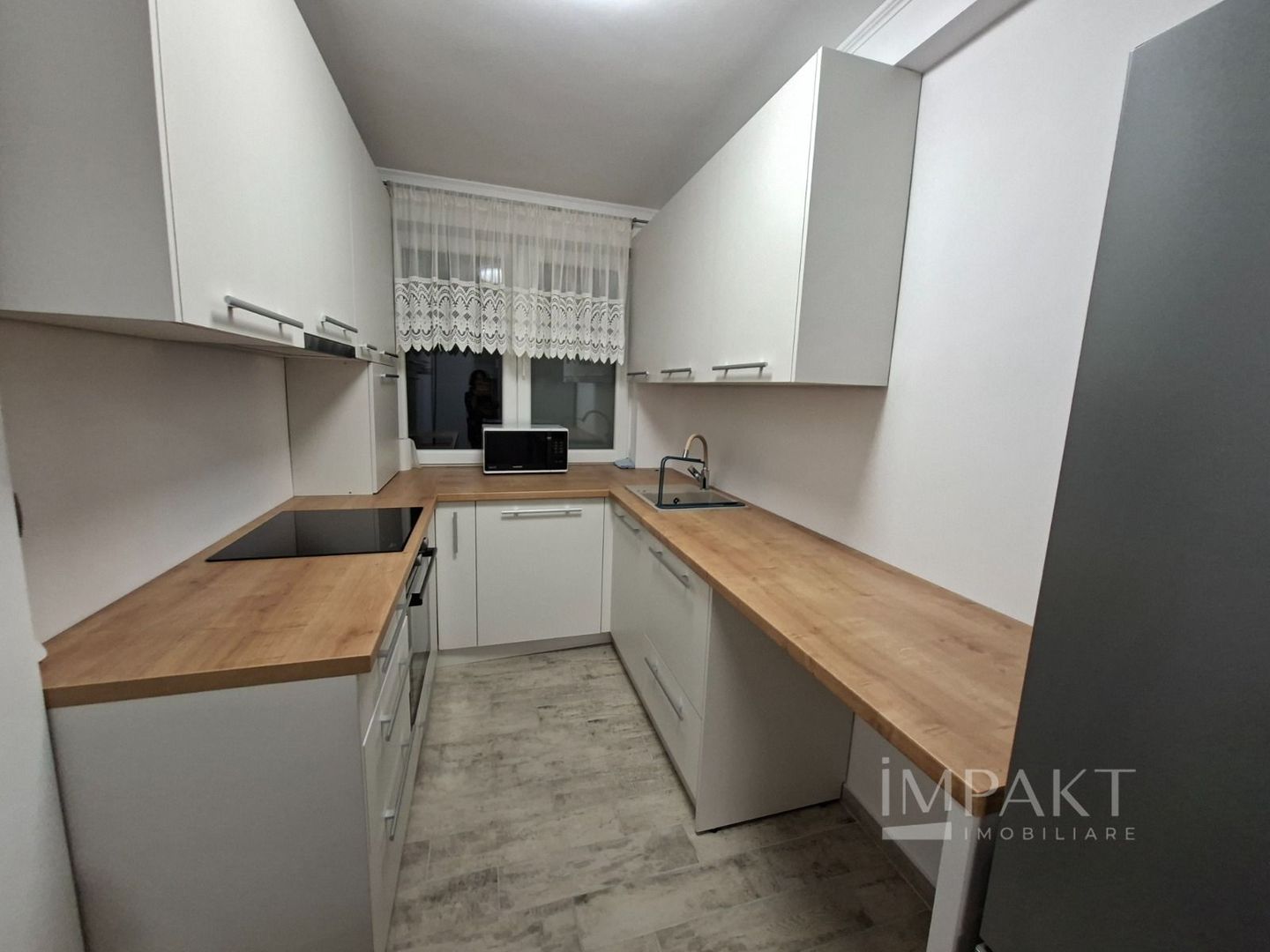 Apartament cu 3 camere de inchiriat, zona Ultracentrala - Poză 5