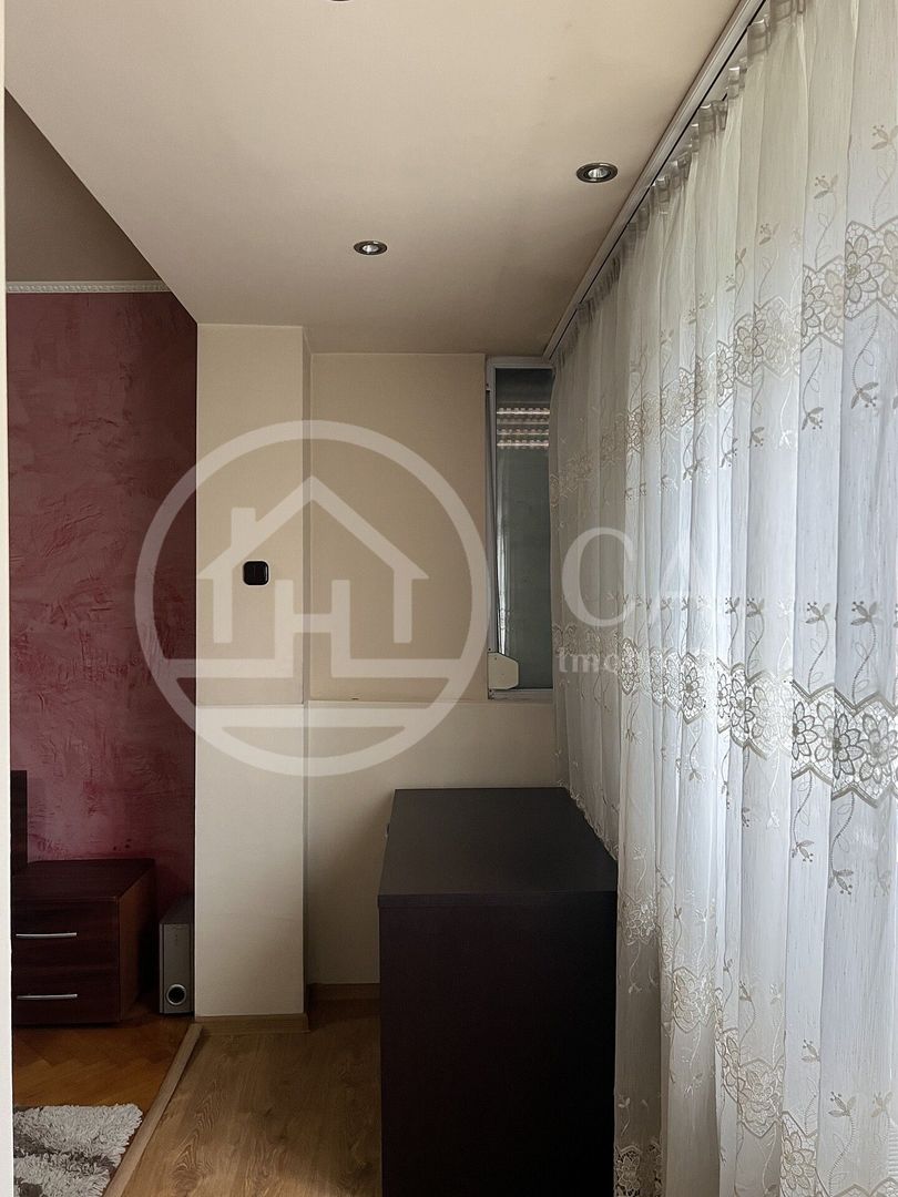 Apartament cu 3 camere de inchiriat in zona Cantermir Oradea - Poză 7