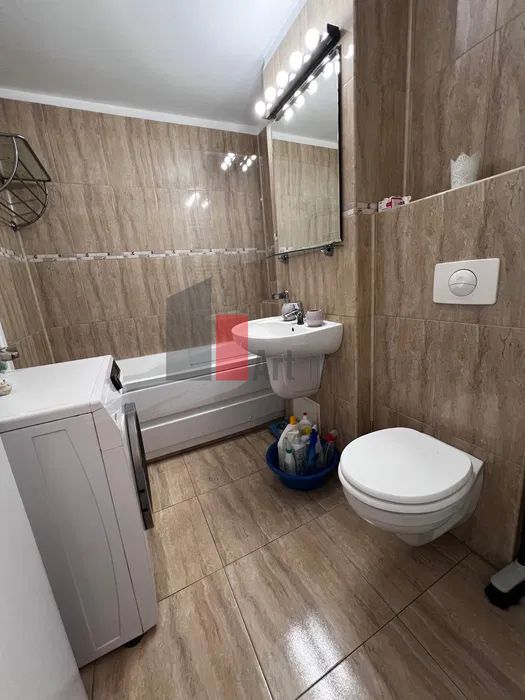 Închiriere 3 camere 2 băi Bd. Decebal - Poză 6