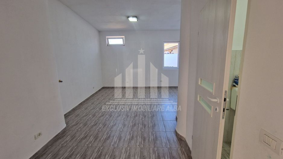 Birou, spatiu comercial lângă Tribunal - Poză 3