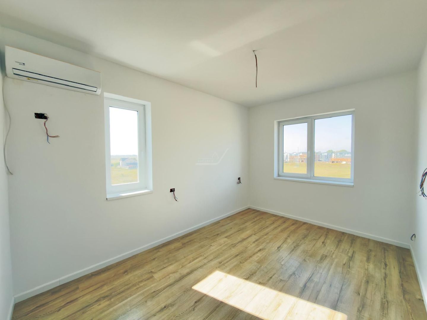 Proprietar vand apartament tip Penthouse. Bloc finalizat. Toate utilitatile. - Poză 9