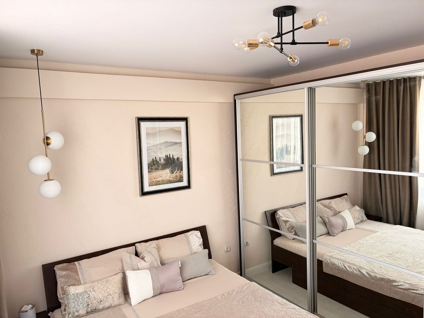 De inchiriat apartament cu 2 camere zona centrala - Poză 6