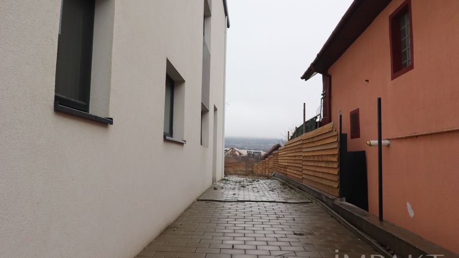 Duplex de vanzare In Dambul Rotund, teren de 697 mp! - Poză 19