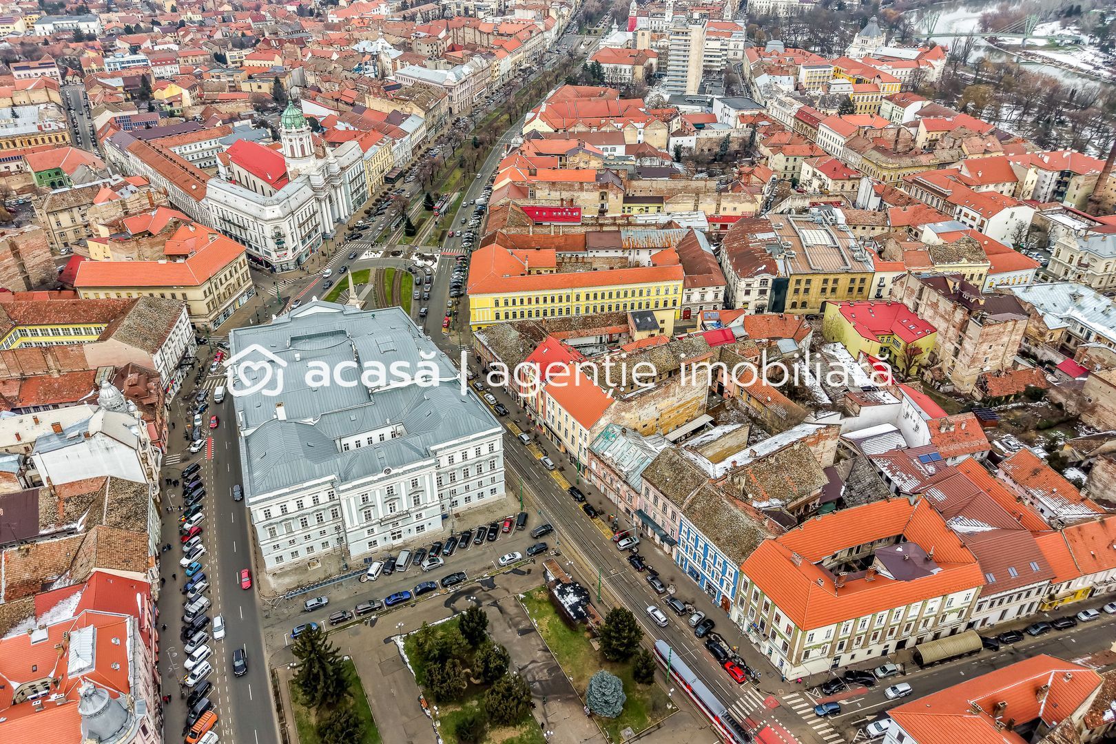 Clădire ultracentrală Arad | lângă Teatru | NU este Monument! - Poză 4