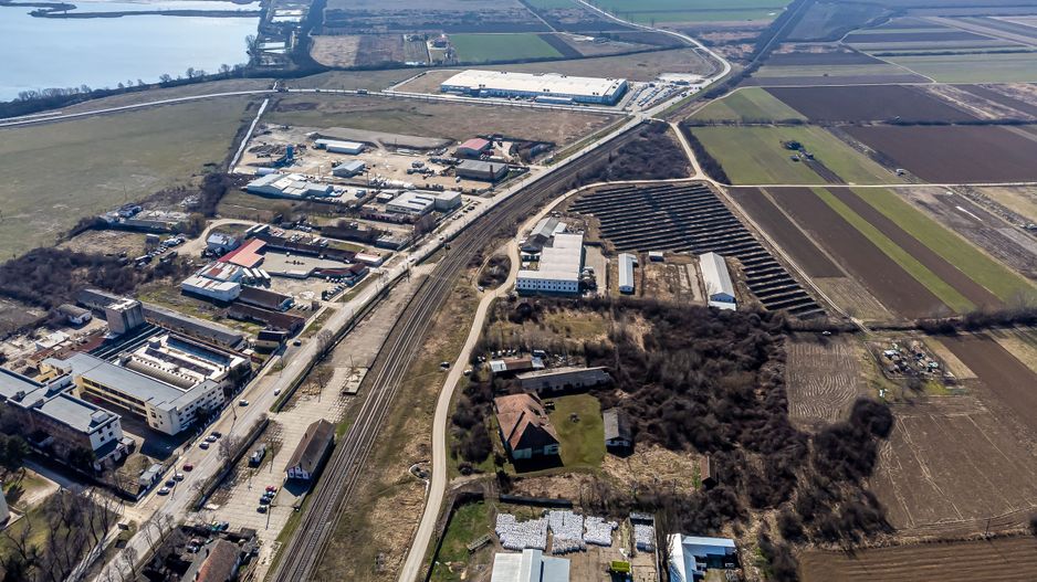 Teren 7800 mp Ineu - Poză 3