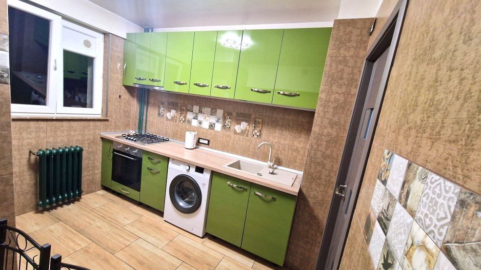 Închiriere Apartament cu 3 camere, mobilat complet, etaj 1, metrou Dristor - Poză 2