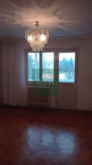Apartament 3 camere de vânzare – Dâmbu, Etaj 3 - Poză 2