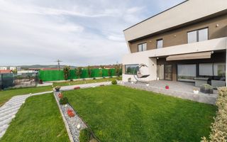 Casa exclusivistă 5 camere cu vedere panoramică Mioveni-Argeş - Poză 1