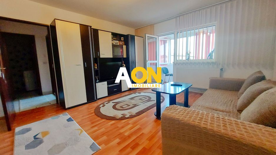 Apartament 2 camere, mobilat, utilat, Cetate - Poză 1