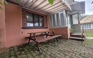 Case tradiționale în Scoposeni, comuna Gorban - 2 locuințe pe teren de 2400 mp - Poză 2