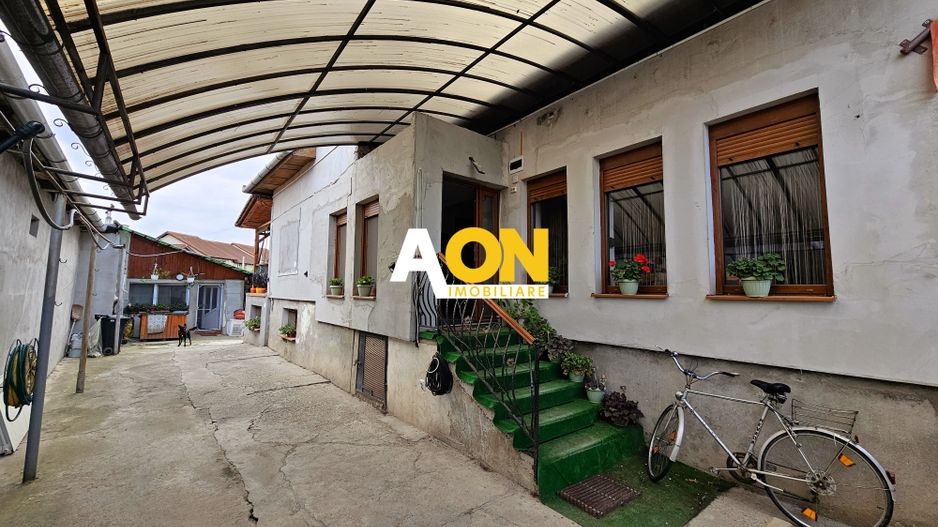 Casa 3 camere, 554 mp teren, pretabila pentru birouri, zona Lipoveni - Poză 2