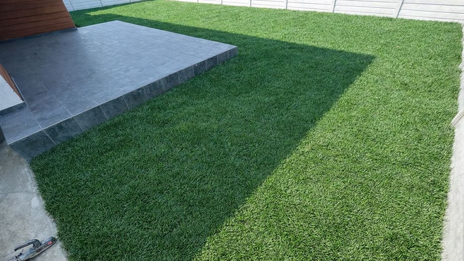 Casa pe parter Tunari, curte 330m, MOBILATE si UTILATE - Poză 1