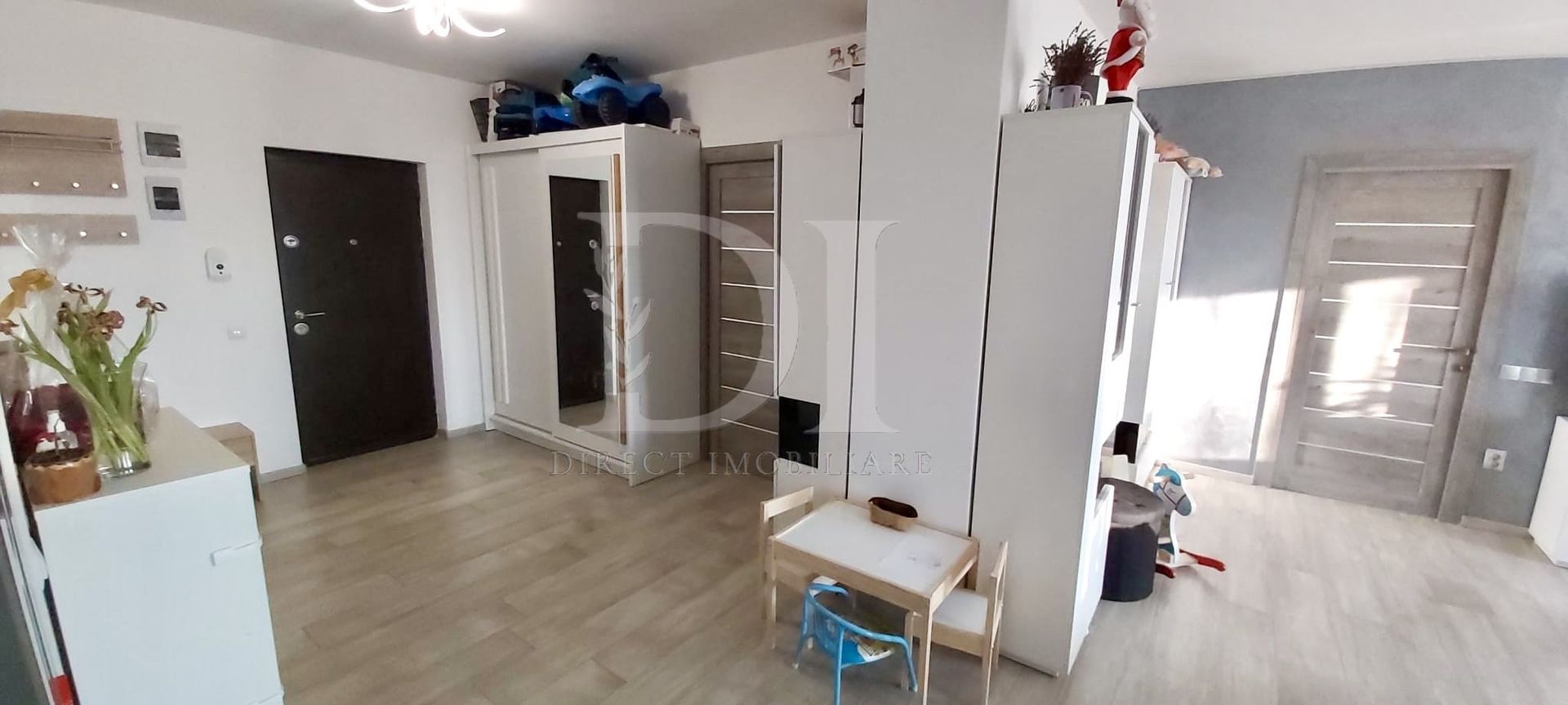 Apartament modern / Trei camere / Zona BMW. - Poză 9