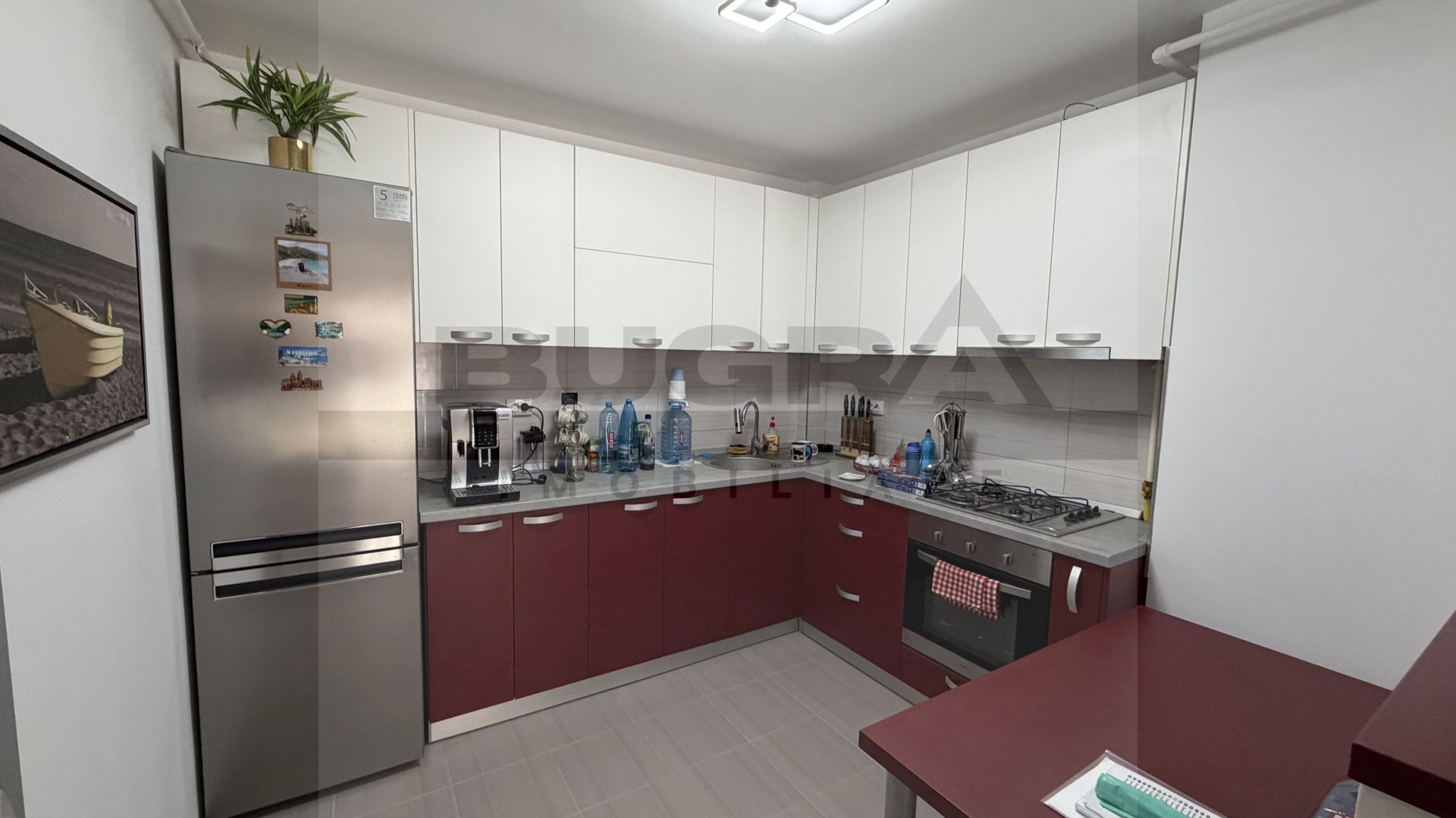 Apartament 2 camere 50 mp, parcare, balcon, zona Junior - Poză 3