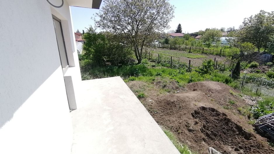 Casa P+1 in comuna 1 Decembrie - str. Victoriei - Poză 9