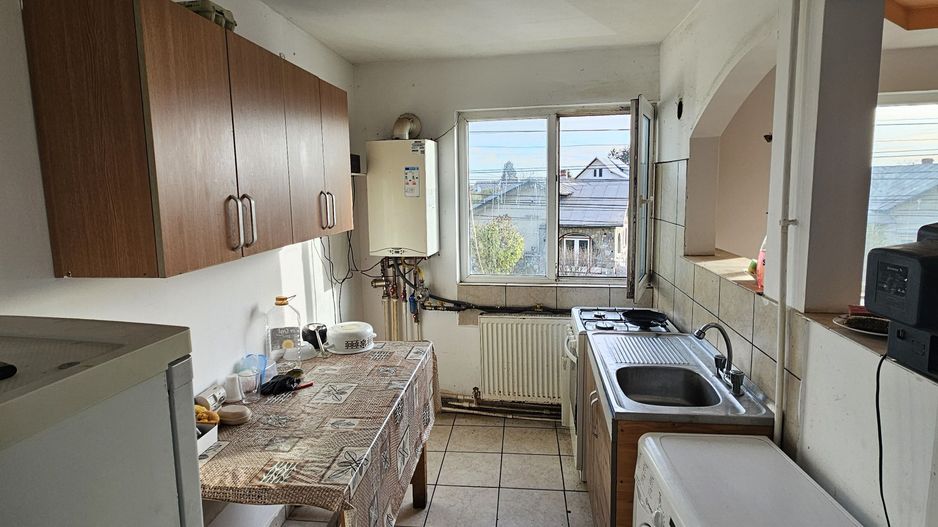 Spatiu comercial/camere cazare - 7 camere 135 mp Baicoi Prahova! - Poză 10