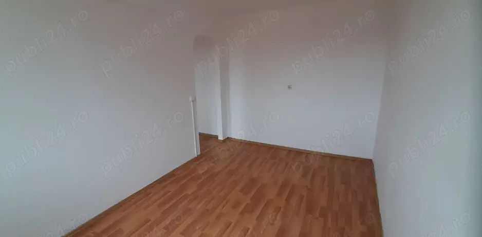 BRASADAS vinde ap cu 2 cam CENTRAL 38mp 3/3 Lucaciu. - Poză 5