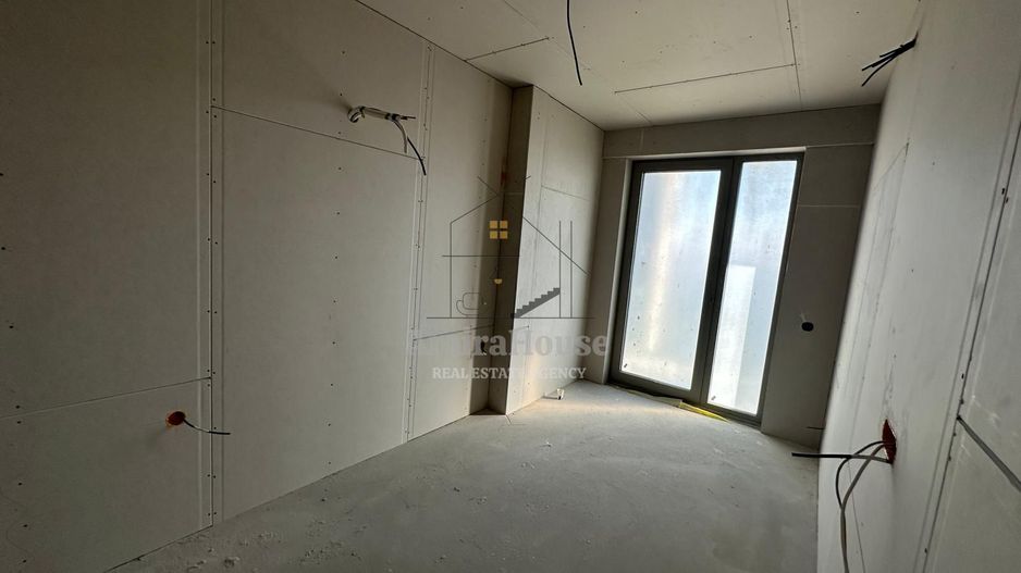 Apartament 2 camere imobil nou  P-ta Abator - Poză 8