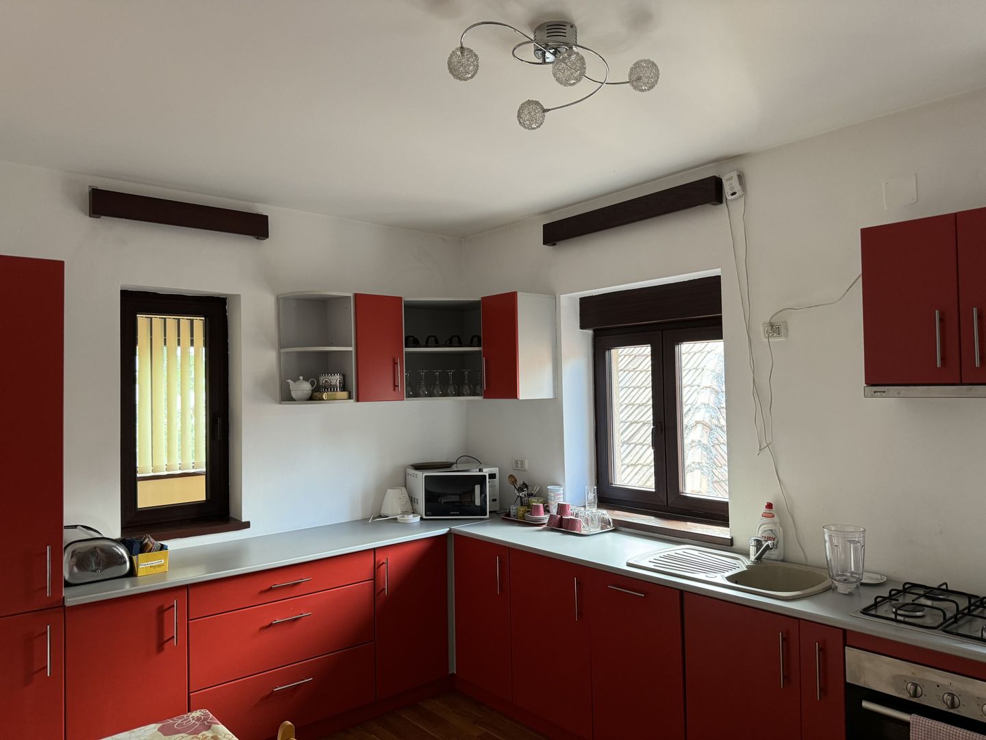 Casa de vânzare zona Favorit - Poză 11