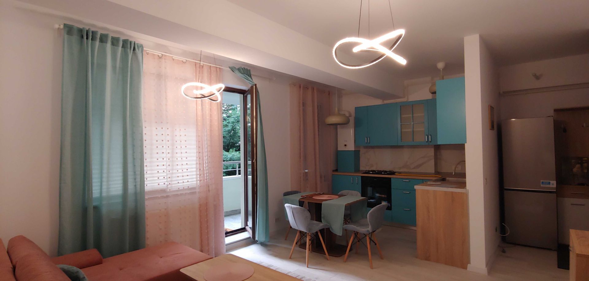 Inchiriez apartament nou 3 camere + 2 băi, lângă parcul Titănel - Poză 1