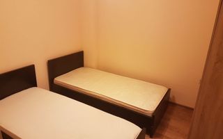 Închiriez apartament in vila - Poză 6