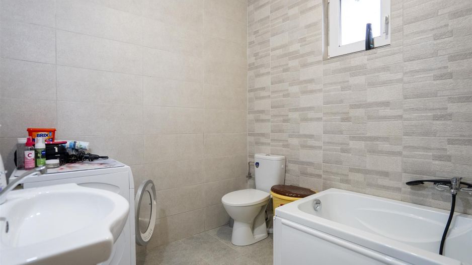 Casa Santandrei 4 camere 2 bai - Poză 6