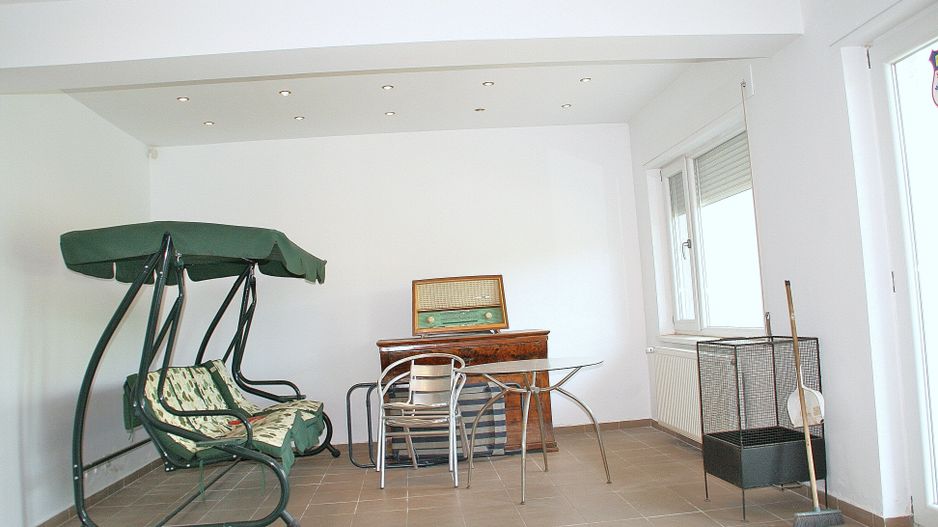 BRANESTI, cu deschidere la Balta Branesti, inchiriere vila 7 camere - Poză 13