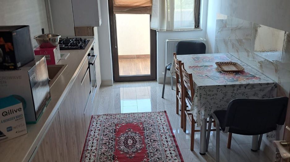 De inchiriat apartament 2 camere Isaran, Tractoru, Coresi - Poză 1