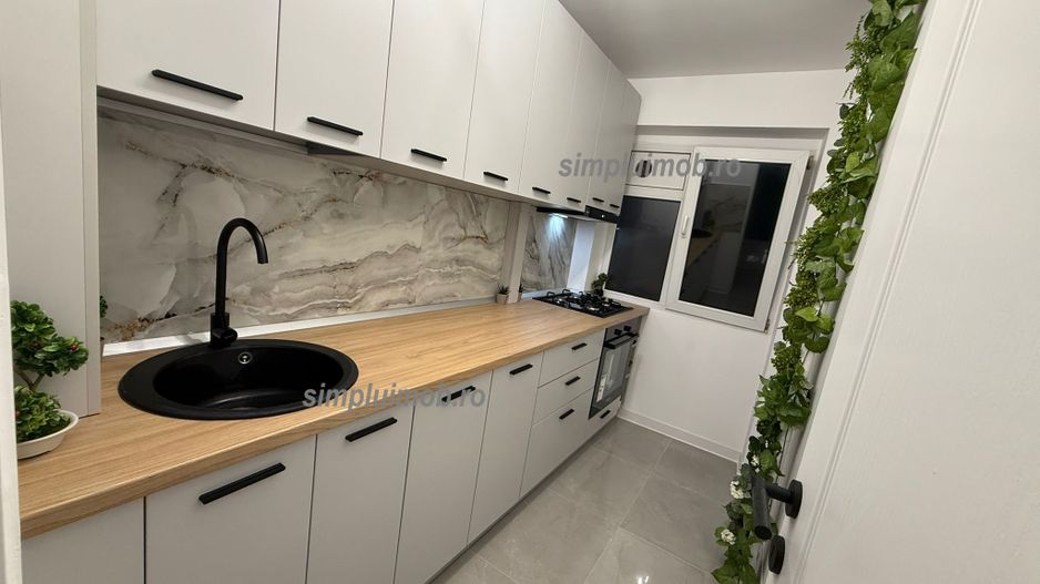 VANDUT! 2 Camere Modern etaj 1/4 cu Loc de parcare - Poză 7