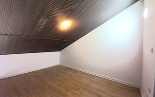 NOU | Casă cu 3 camere + mansardă | CURTE PRIVATĂ ÎNTR-O ZONĂ REZIDENȚIALĂ - Poză 9