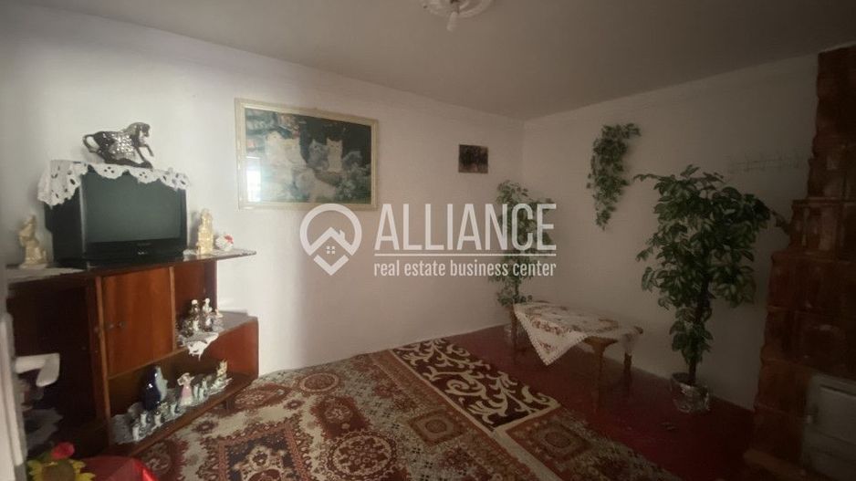 Murfatlar (COD 07)Casă bătrânească locuibilă cu teren de 300 mp - Poză 7